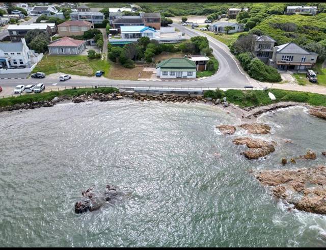 3 BEDROOM HOUSE FOR SALE IN KLEINBAAI